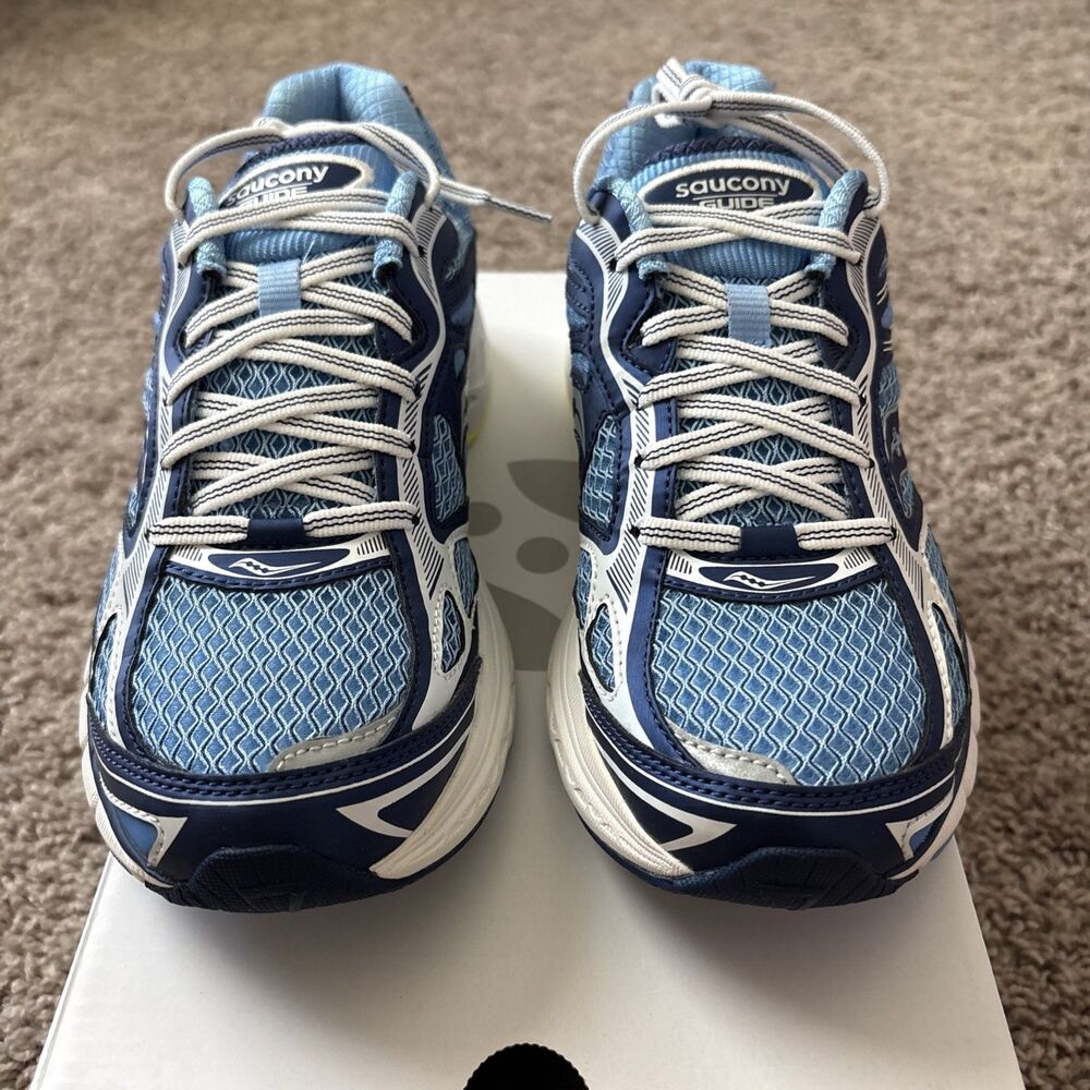 Saucony S60936-1 Womens ProGrid Guide 7 Light Blue White Size 7 Sneaker New